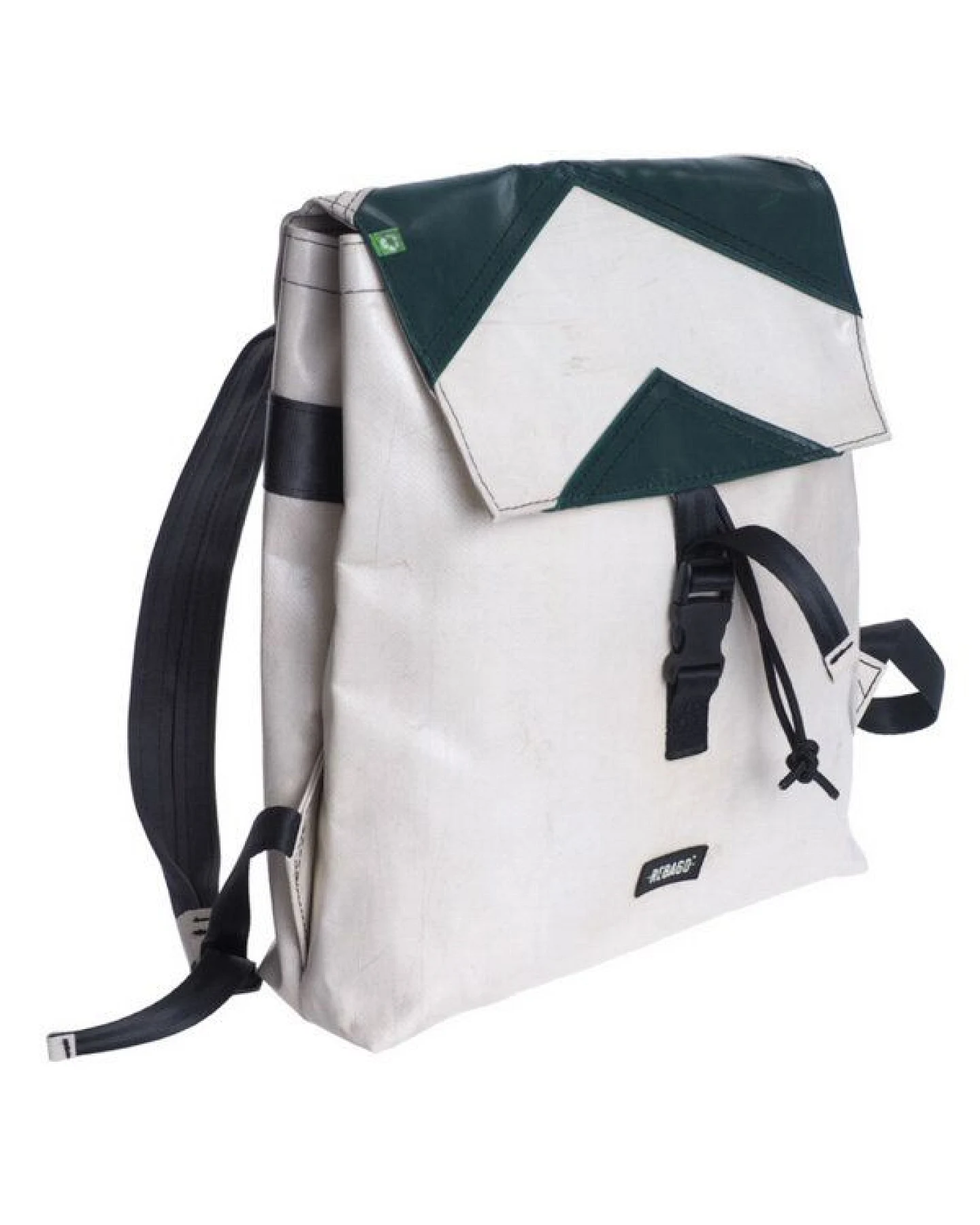 Rebago Rucksack Andy aus recycelter LKW-Plane – Ansicht 3