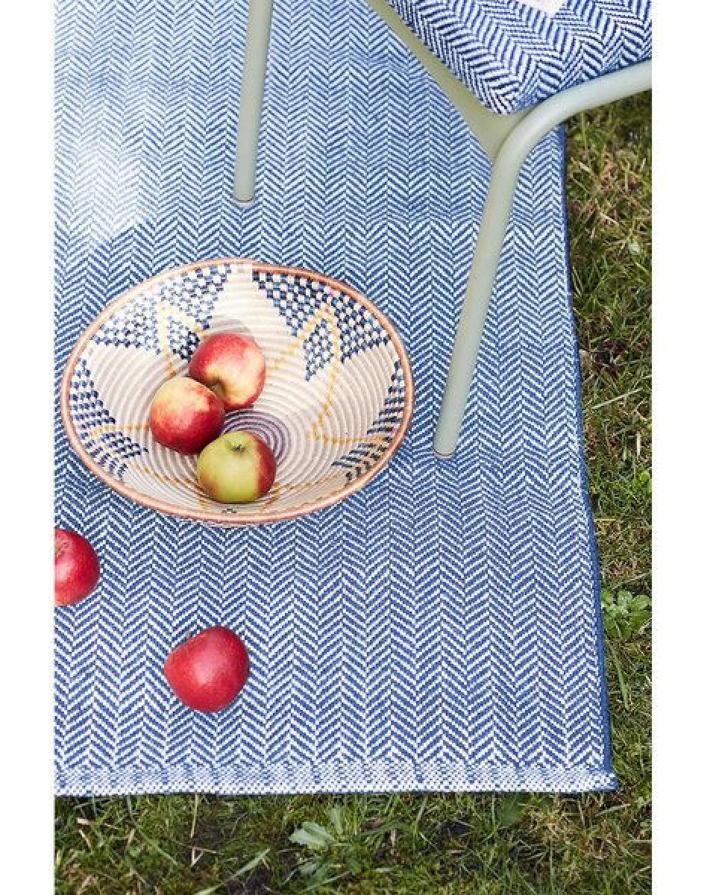 liv interior Recycelter In-/Outdoor Teppich HERRINGBONE – Ansicht 3