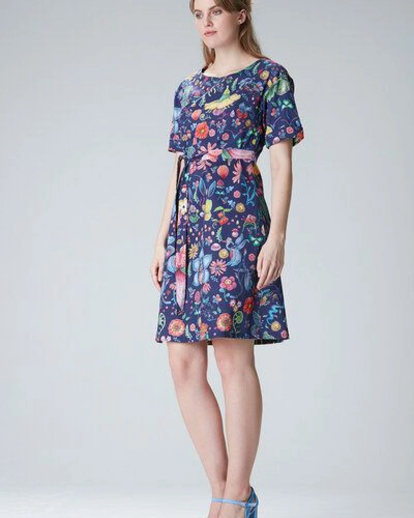 Studio Hertzberg Blumenkleid "Ee-sther" aus Bio Baumwolle & Lyocell – Ansicht 3
