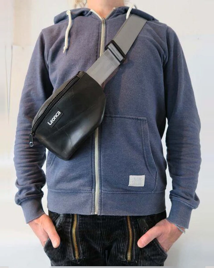 Leonca Upcycling Hip Bag aus Traktorschlauch in 3 Größen