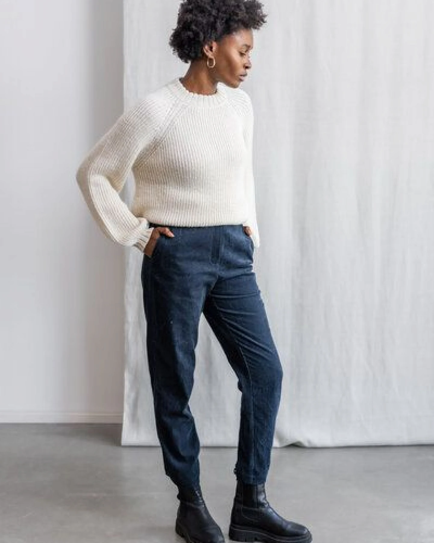 Jyoti - Fair Works Bio-Baumwollcord Hose Suhrut – Ansicht 2