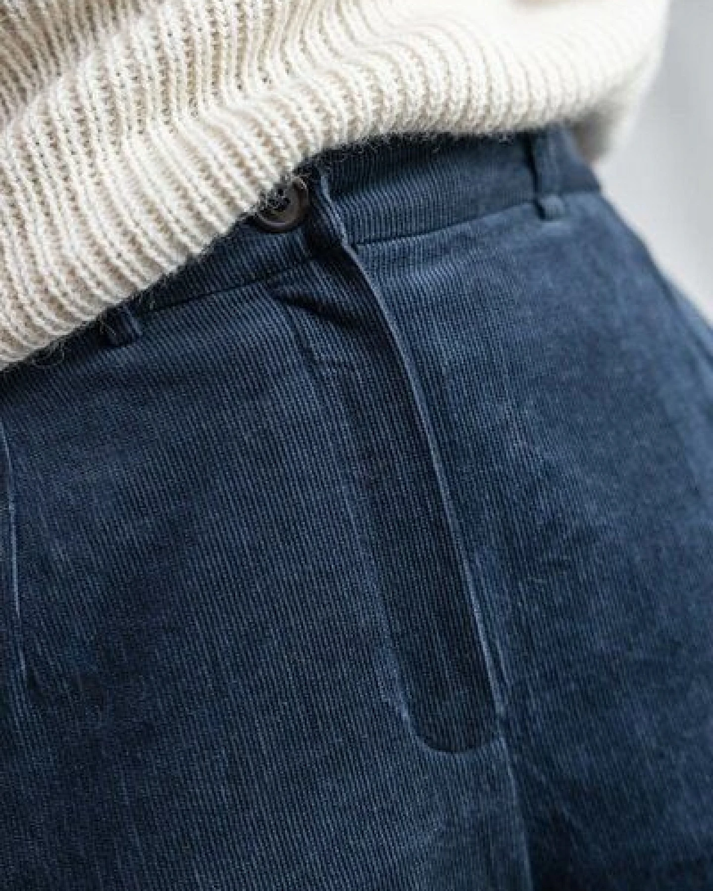 Jyoti - Fair Works Bio-Baumwollcord Hose Suhrut – Ansicht 4