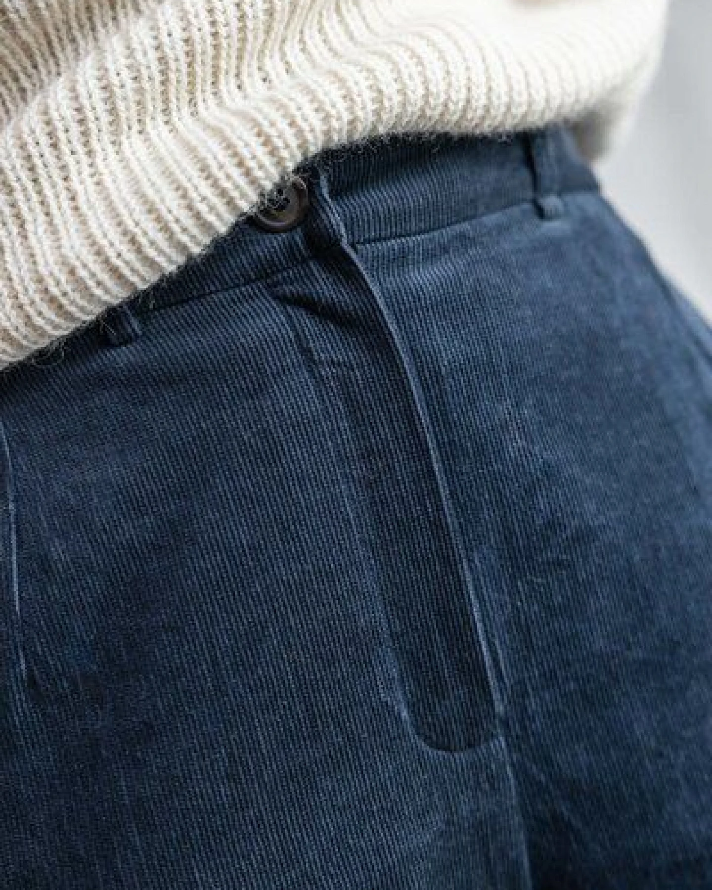 Jyoti - Fair Works Bio-Baumwollcord Hose Suhrut – Ansicht 4