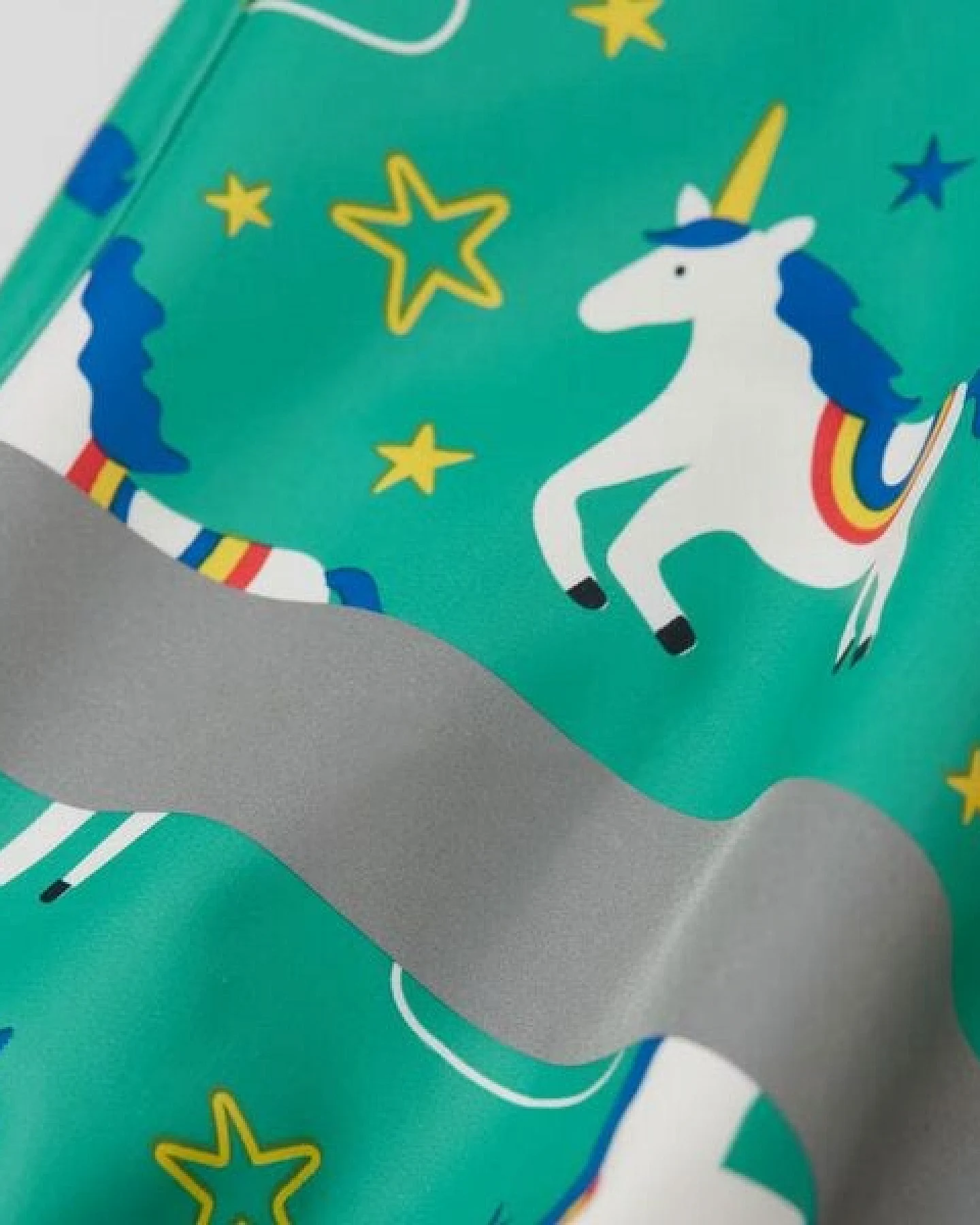 Frugi Bunte Kinder Regenjacke aus Post-Consumer-Polyester – Ansicht 4