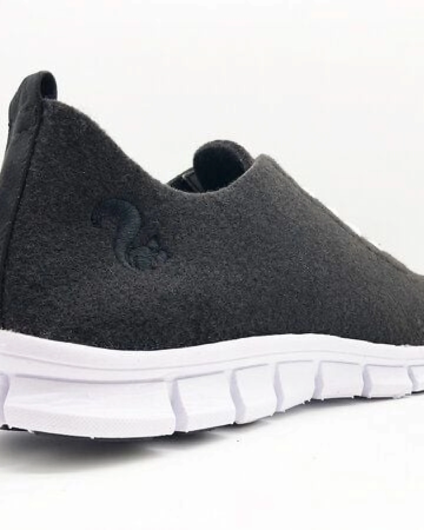 Ultraleichter, veganer Sneaker "thies ® PET" aus recycelten Flaschen, flexibel und bequem – Ansicht 4