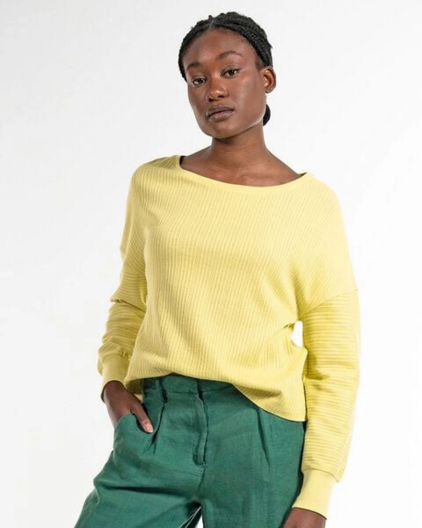 Alma & Lovis Shirt im Sweatstil aus feinem Rippen-Jersey – Ansicht 3