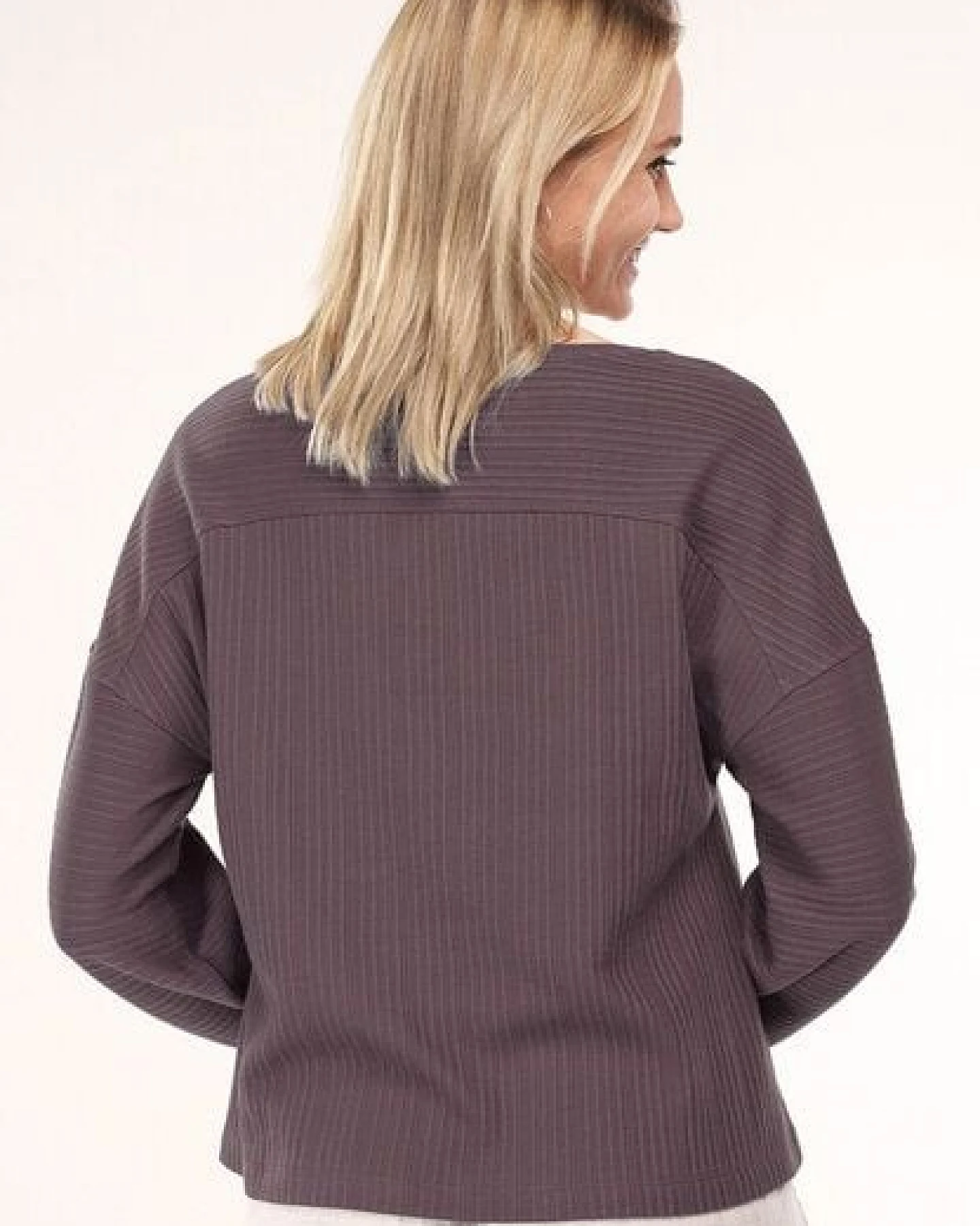 Alma & Lovis Shirt im Sweatstil aus feinem Rippen-Jersey – Ansicht 3