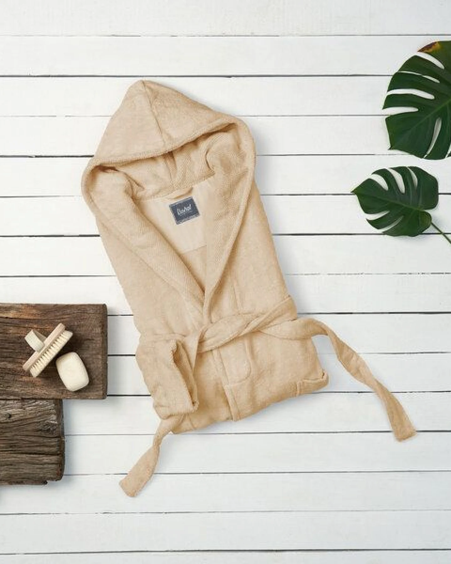 KUSHEL The Bathrobe - Bademantel aus Biobaumwolle und Holzfaser – Ansicht 3