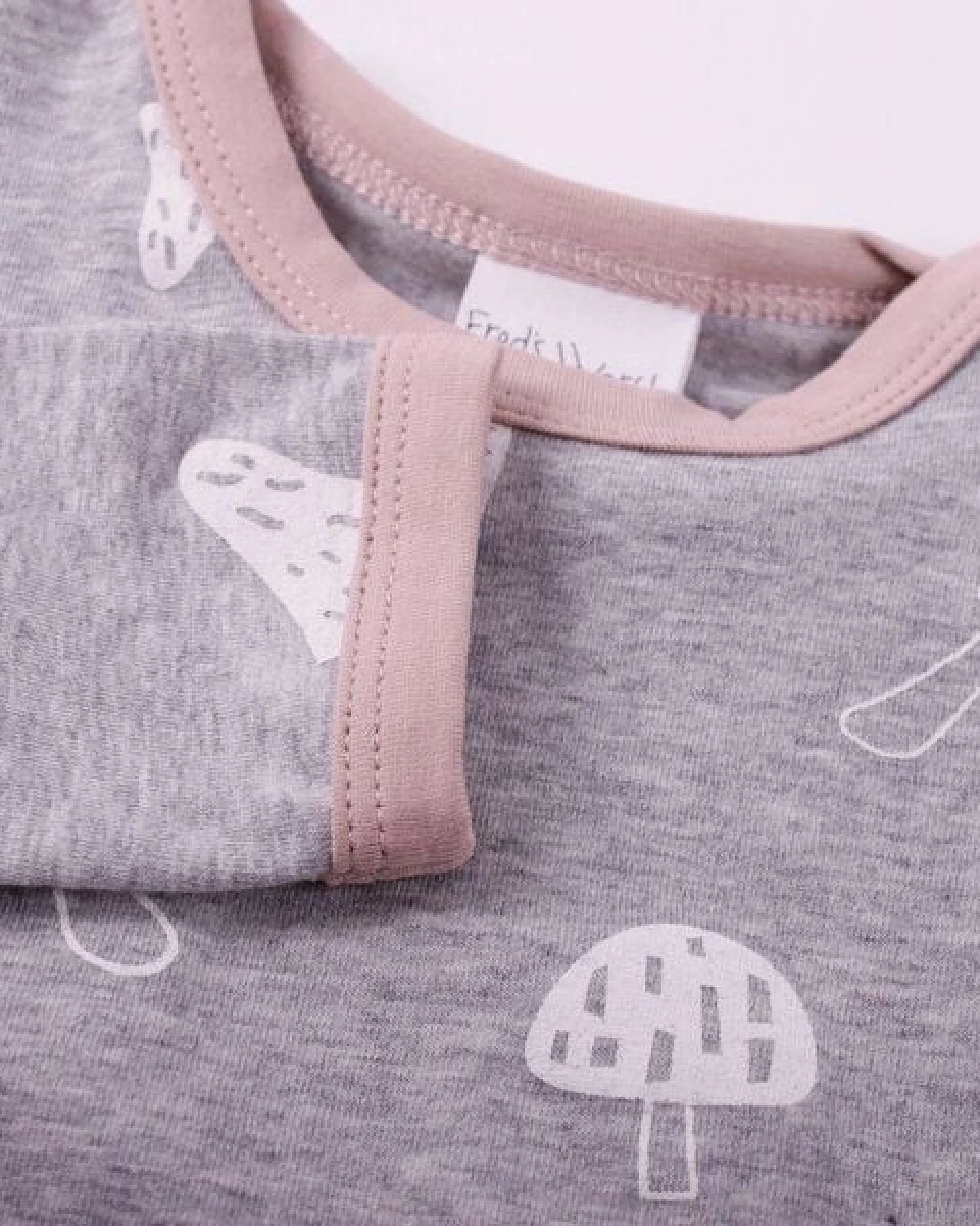 Langarm Baby *Mushroom Body* Bio Baumwolle – Ansicht 3
