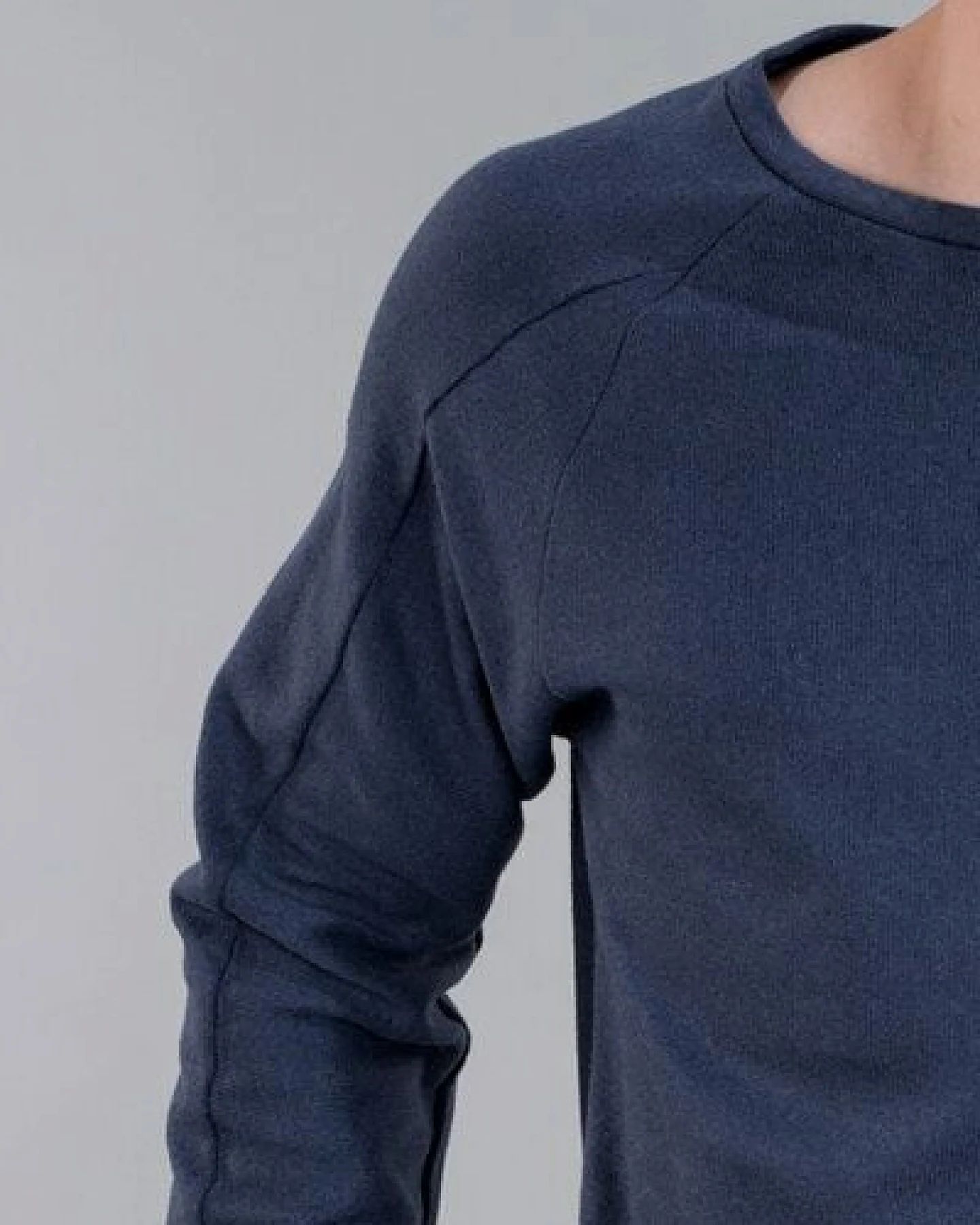 STRUNK Männerpullover "ALFAA" aus Bio-Baumwolle mit Raglanärmeln – Ansicht 2