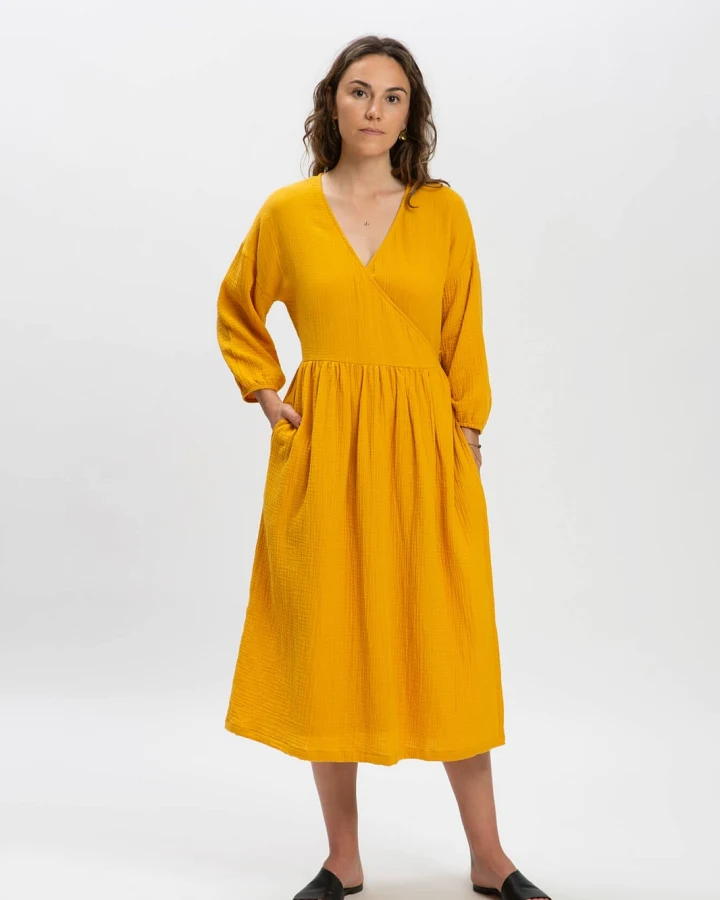MATONA Damen vegan Kleid Musselin Marigold Gelb