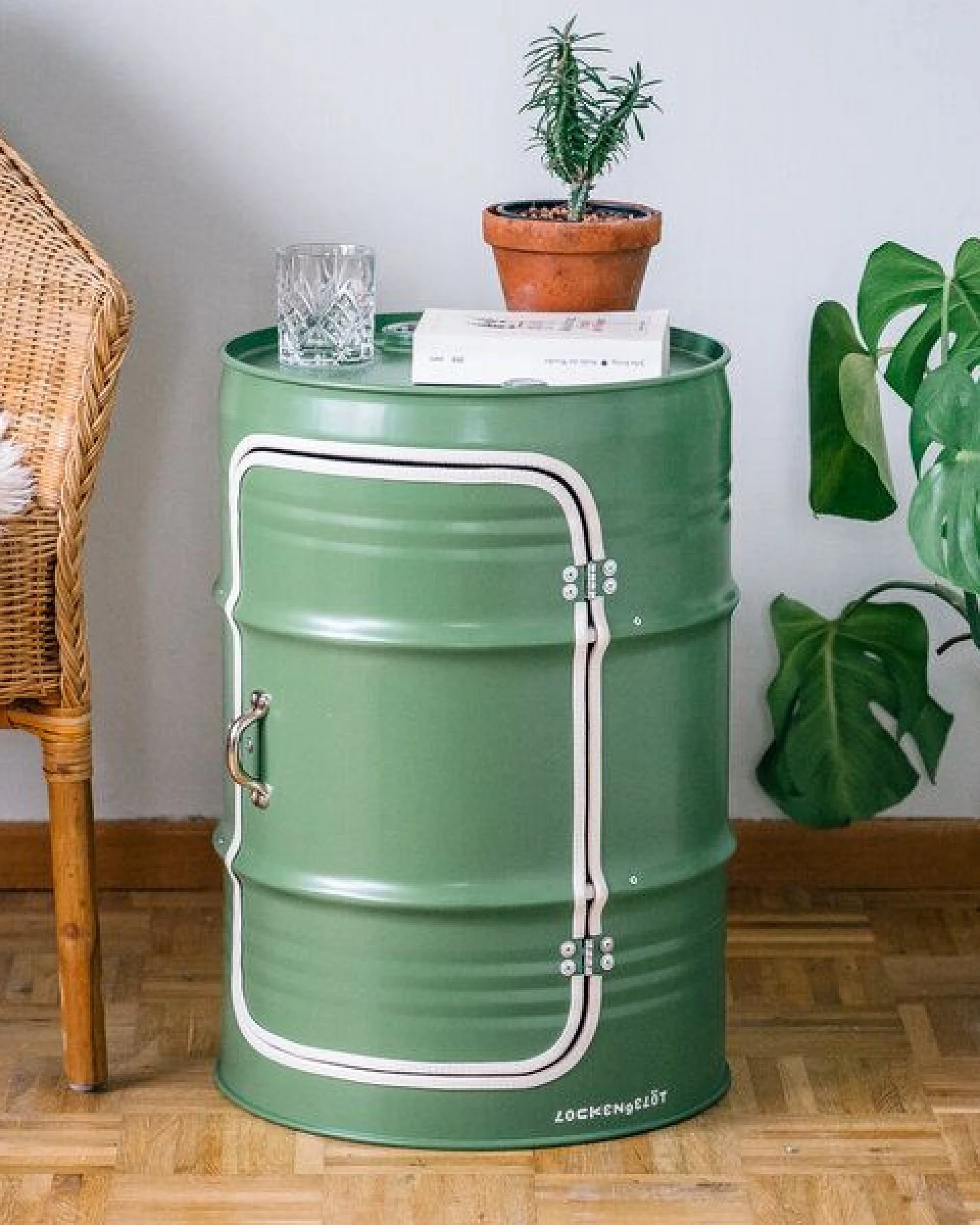 Lockengelöt Nachttisch/Couchtisch mit Tür aus einem kleinen Ölfass – Ansicht 4