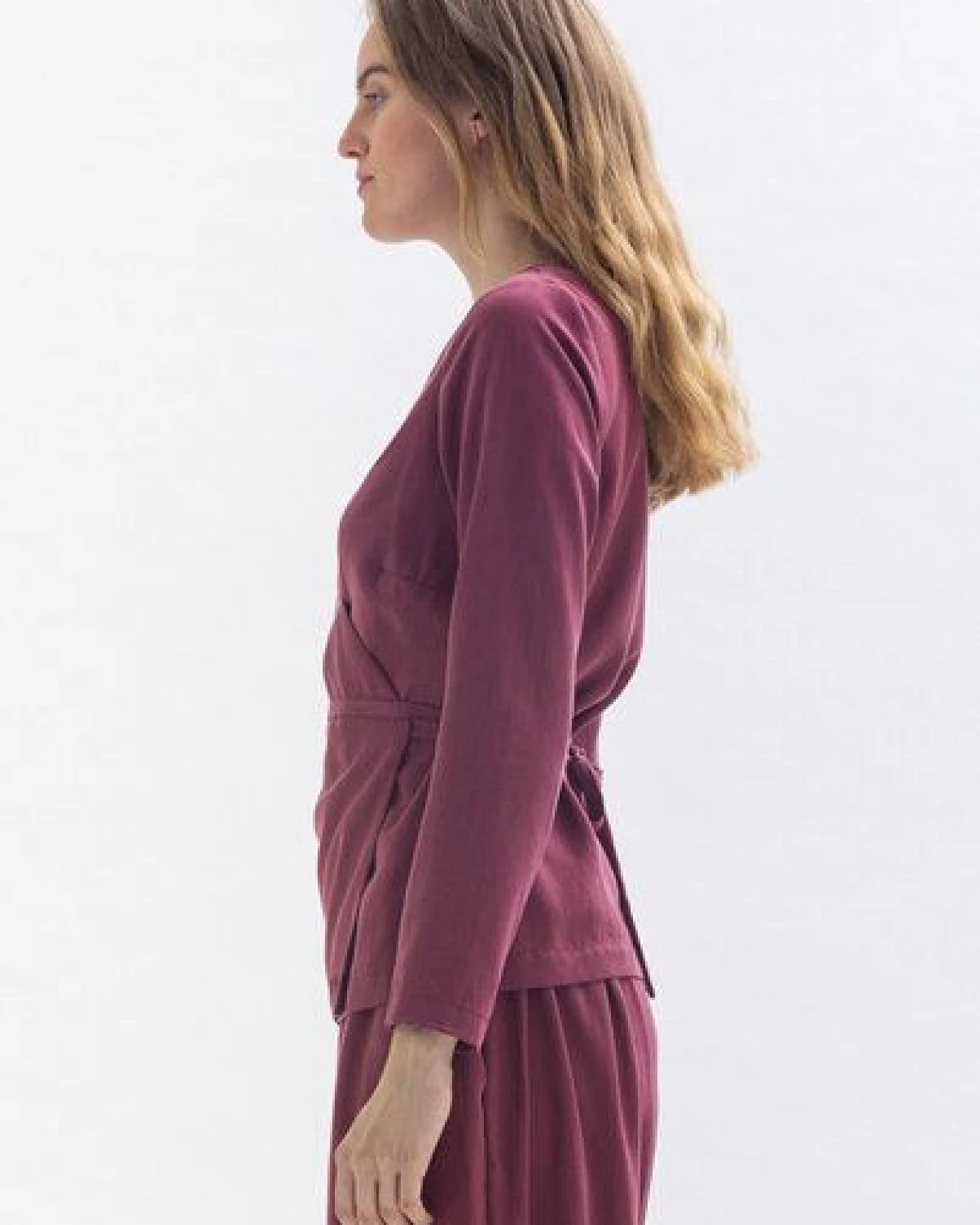 Studio Hertzberg Wickeltop *FRII-DAA* aus Tencel – Ansicht 2