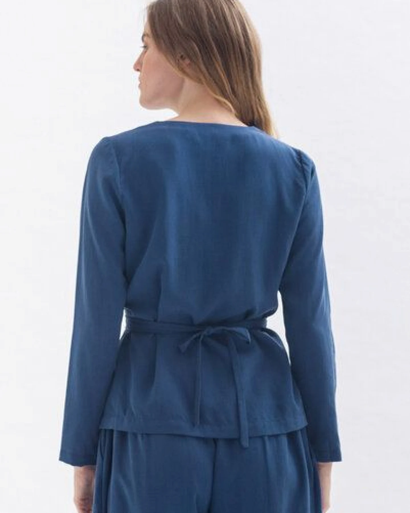 Studio Hertzberg Wickeltop *FRII-DAA* aus Tencel – Ansicht 3