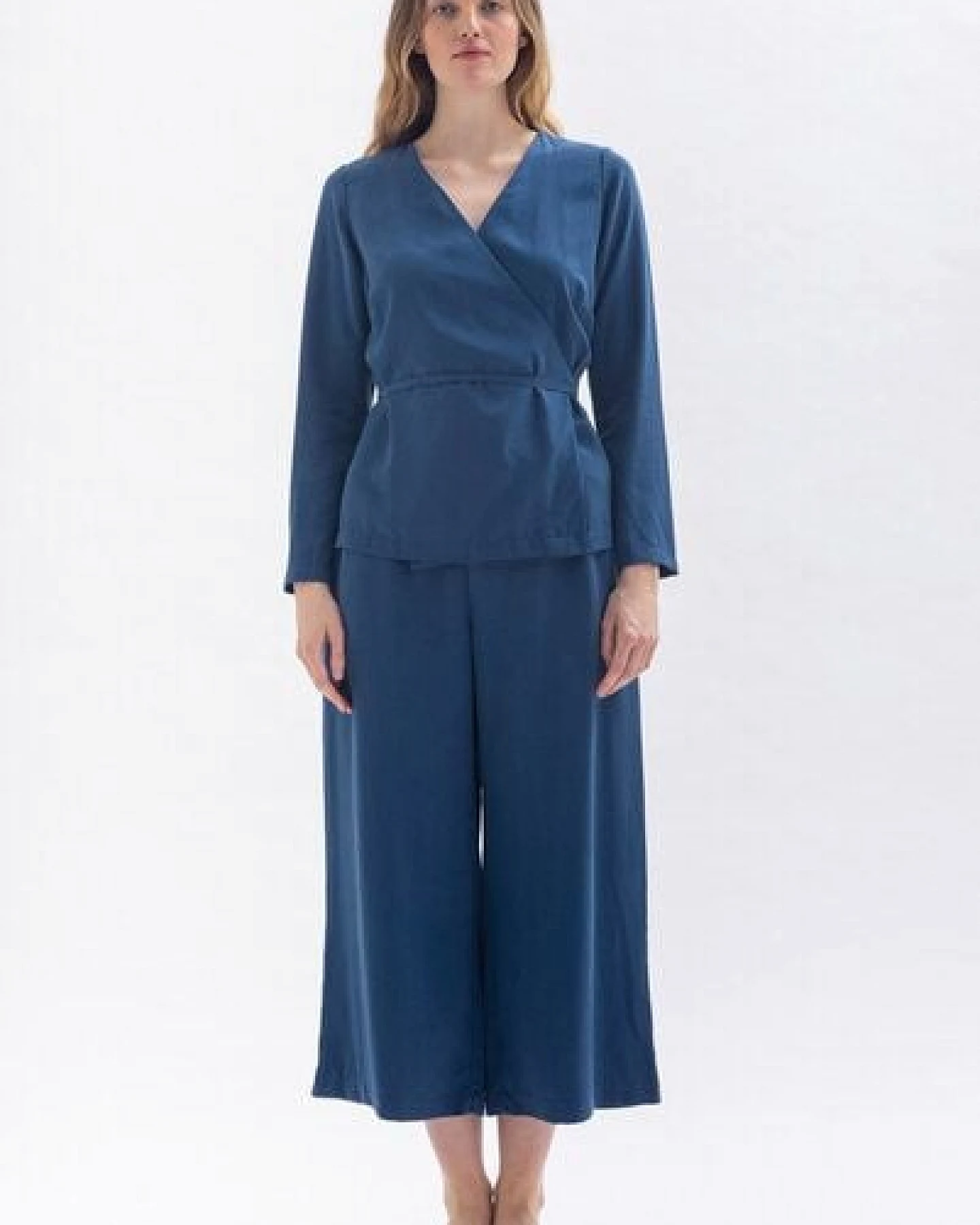 Studio Hertzberg Wickeltop *FRII-DAA* aus Tencel – Ansicht 4