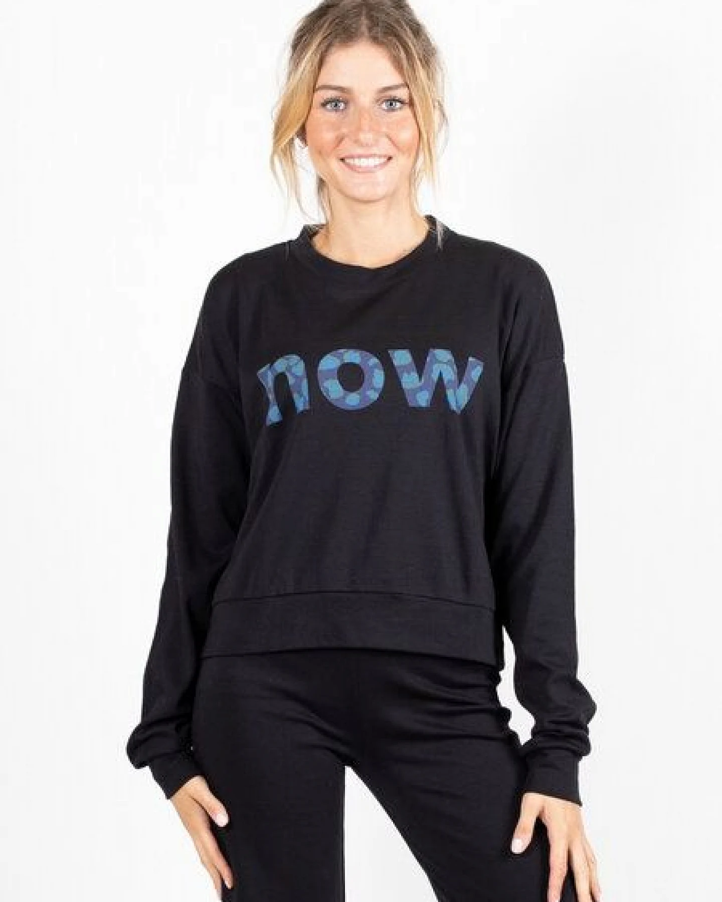 CORA happywear Damen Mini Sweater aus Buchenholz-Faser – Ansicht 2