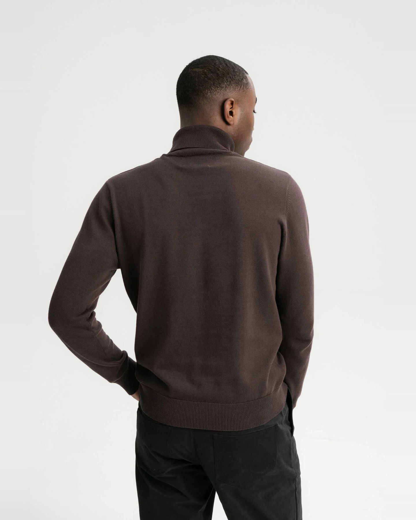 MELA Herren vegan Pullover Rollkragenpullover Feinstrick Kanja Dunkelbraun – Ansicht 2