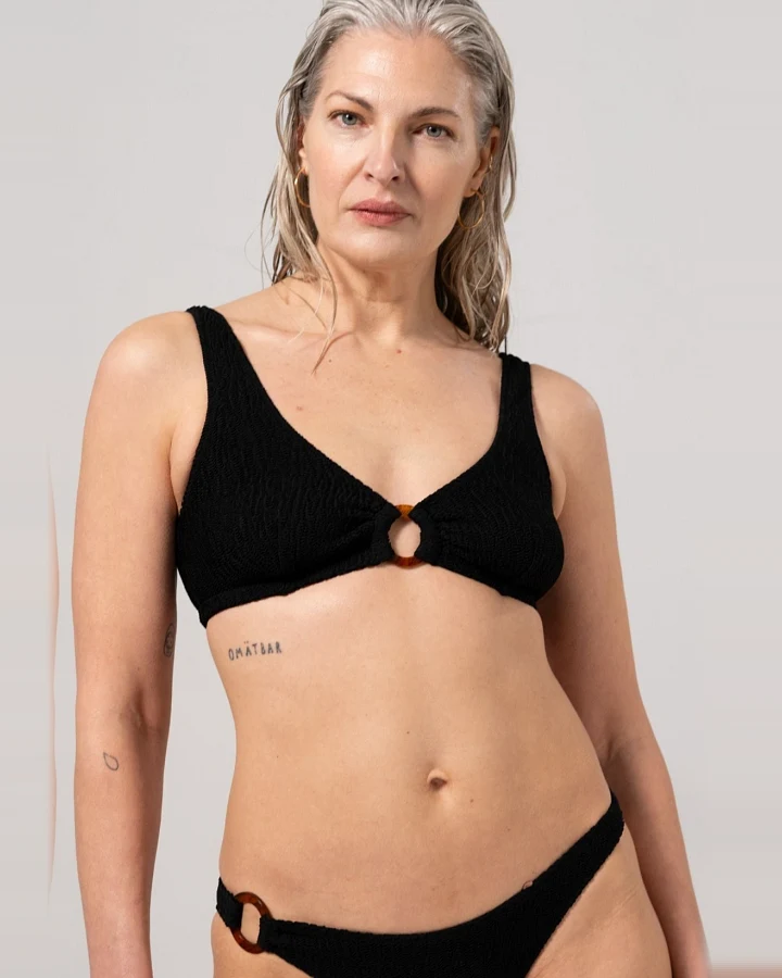 Understatement Damen vegan Bikinioberteil Ring Scoop Schwarz