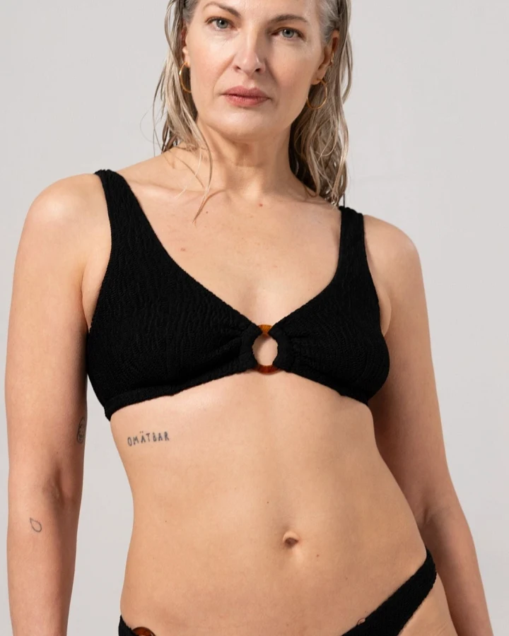 Understatement Damen vegan Bikinioberteil Ring Scoop Schwarz