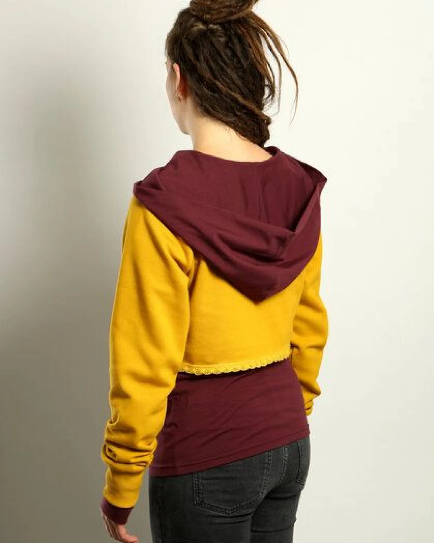 Die rote Zora Damen Kurzsweater aus Bio-Baumwolle – Ansicht 4