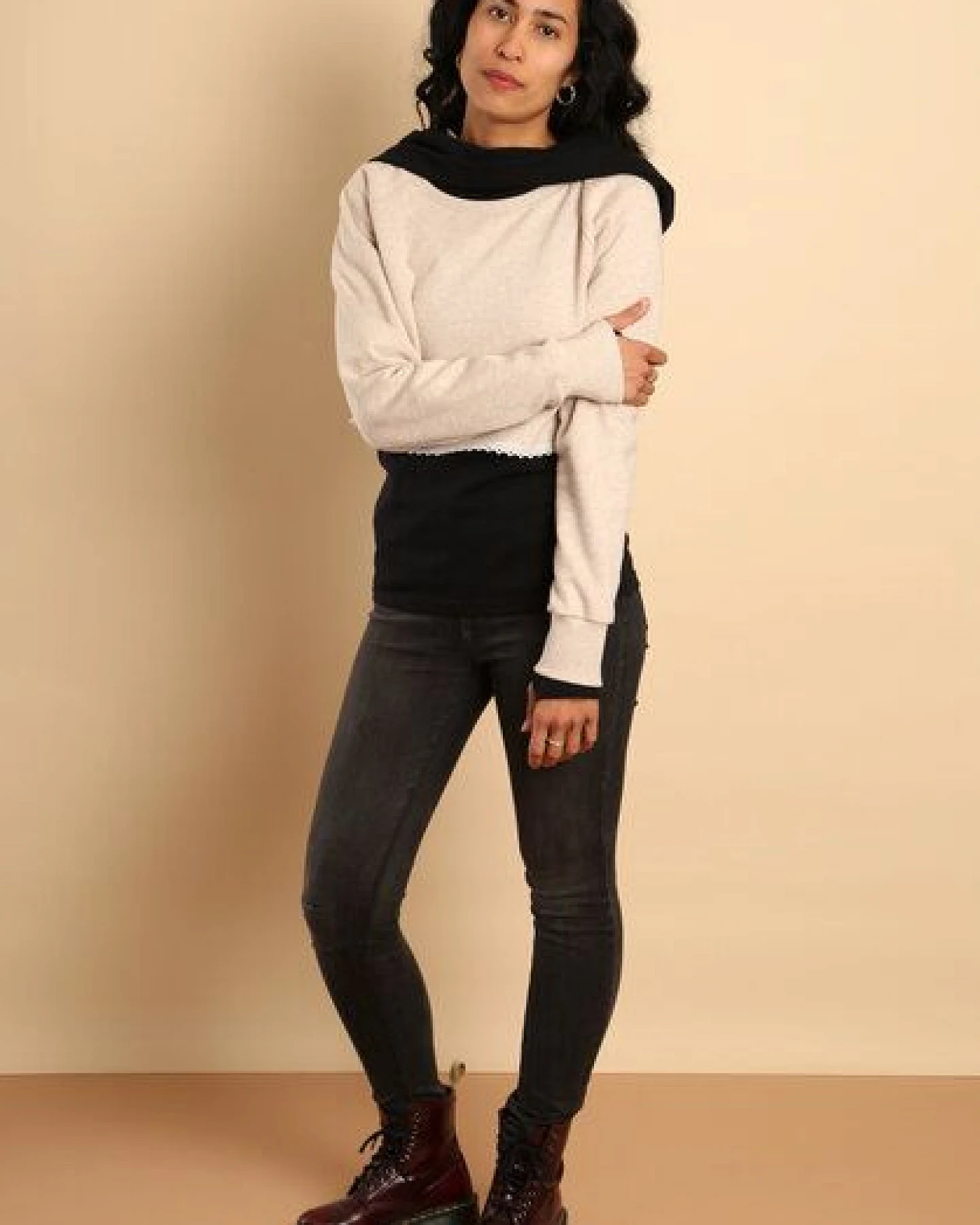 Die rote Zora Damen Kurzsweater aus Bio-Baumwolle – Ansicht 2
