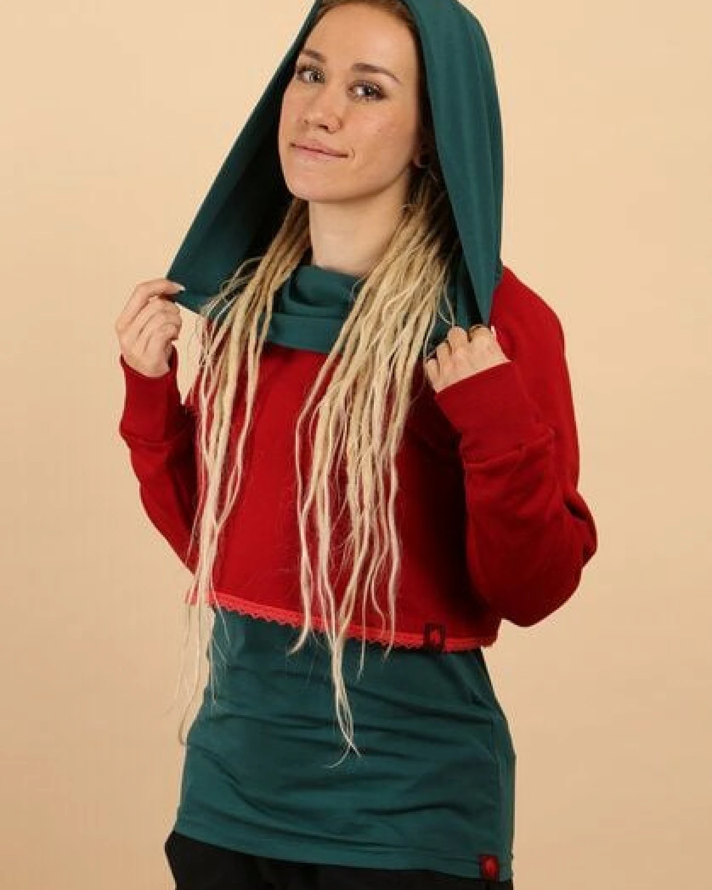 Die rote Zora Damen Kurzsweater aus Bio-Baumwolle – Ansicht 4