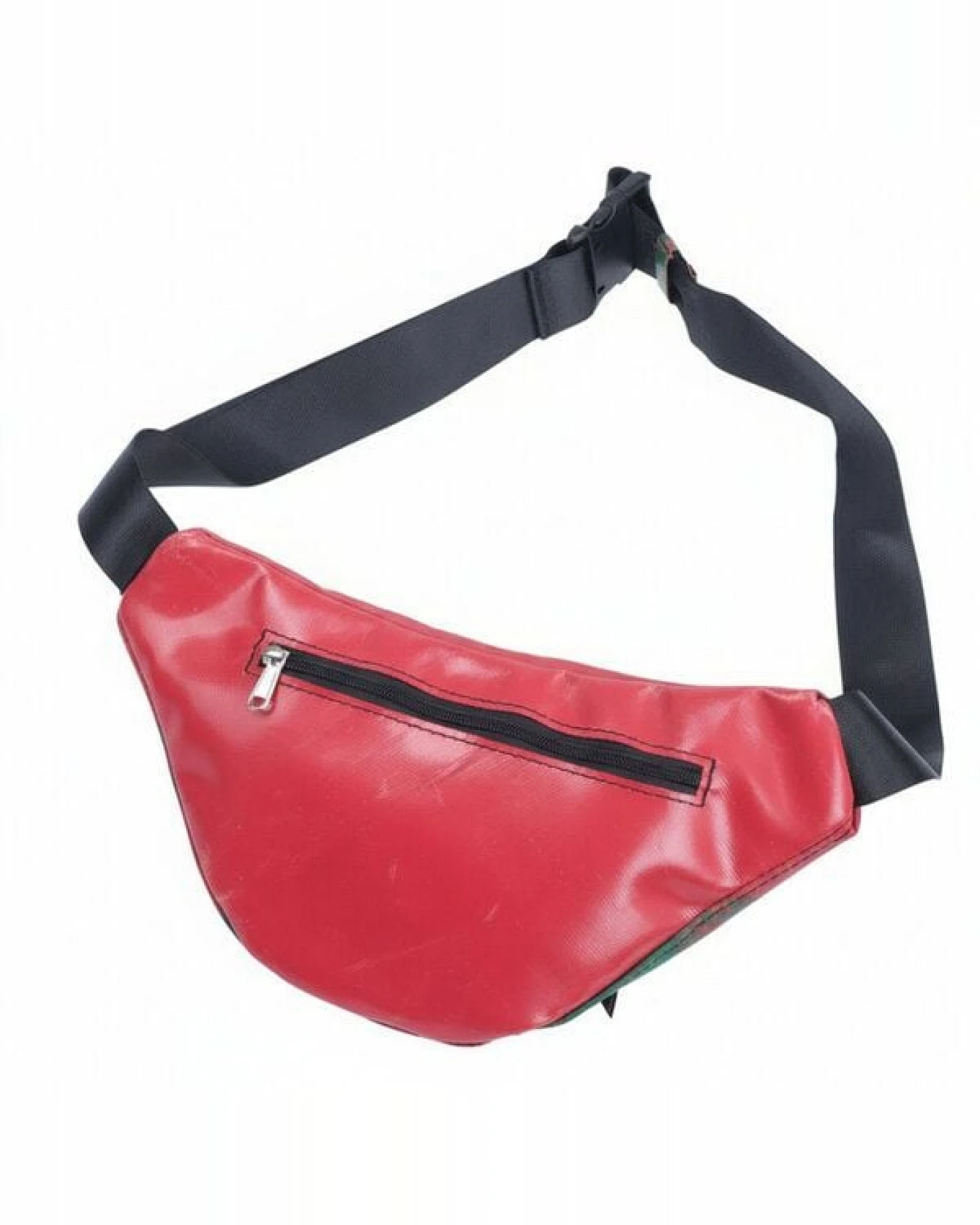 Rebago Hip Bag aus upcycelter LKW-Plane – Ansicht 4