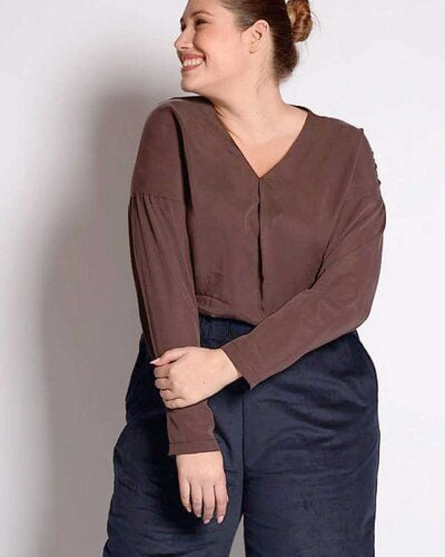 WiDDA berlin Langarm Bluse "BEATA" aus Tencel® in Dunkelgrau – Ansicht 4