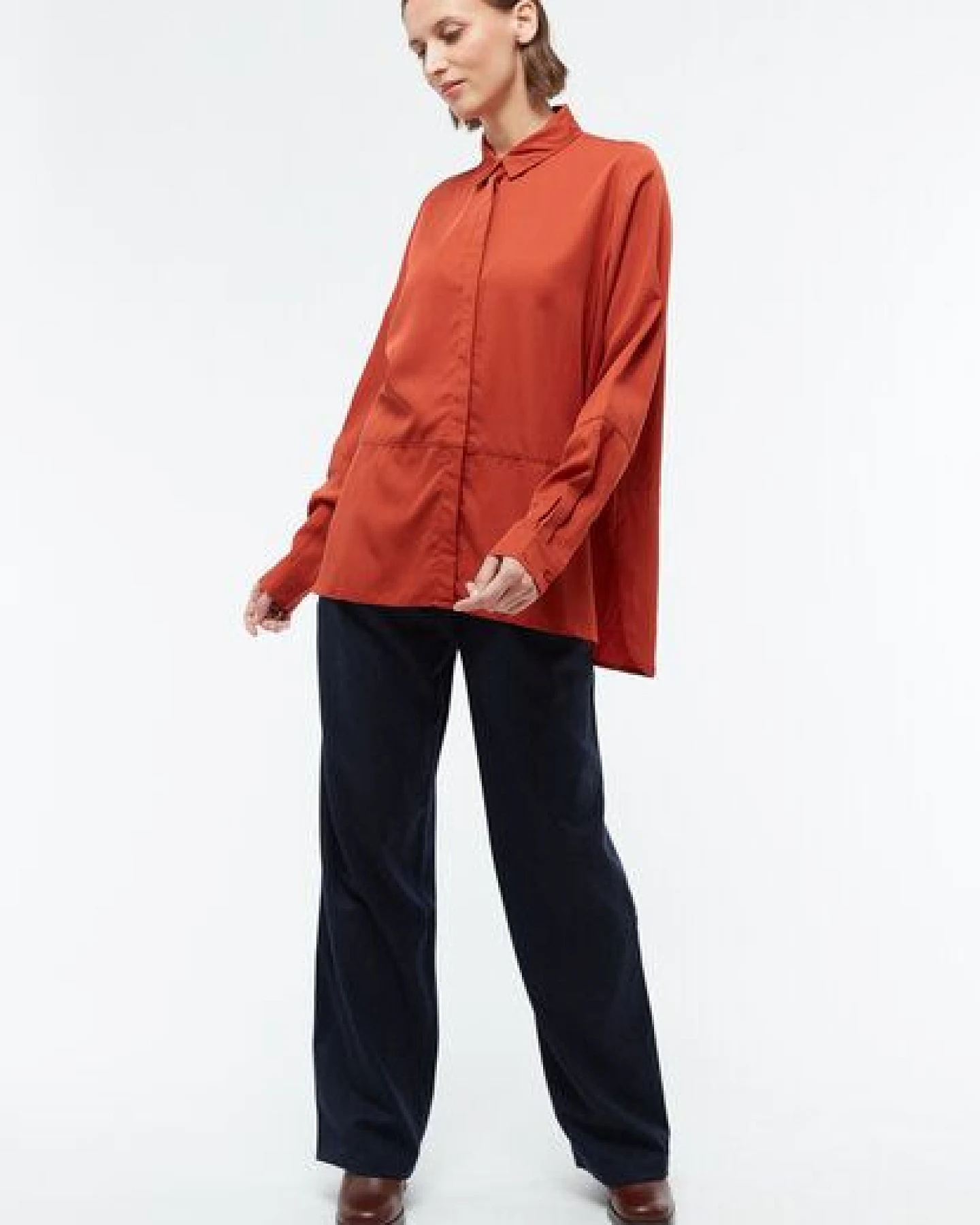 Givn Berlin Damen Bluse aus TENCEL REFIBRA Lyocell "Ivy" – Ansicht 2