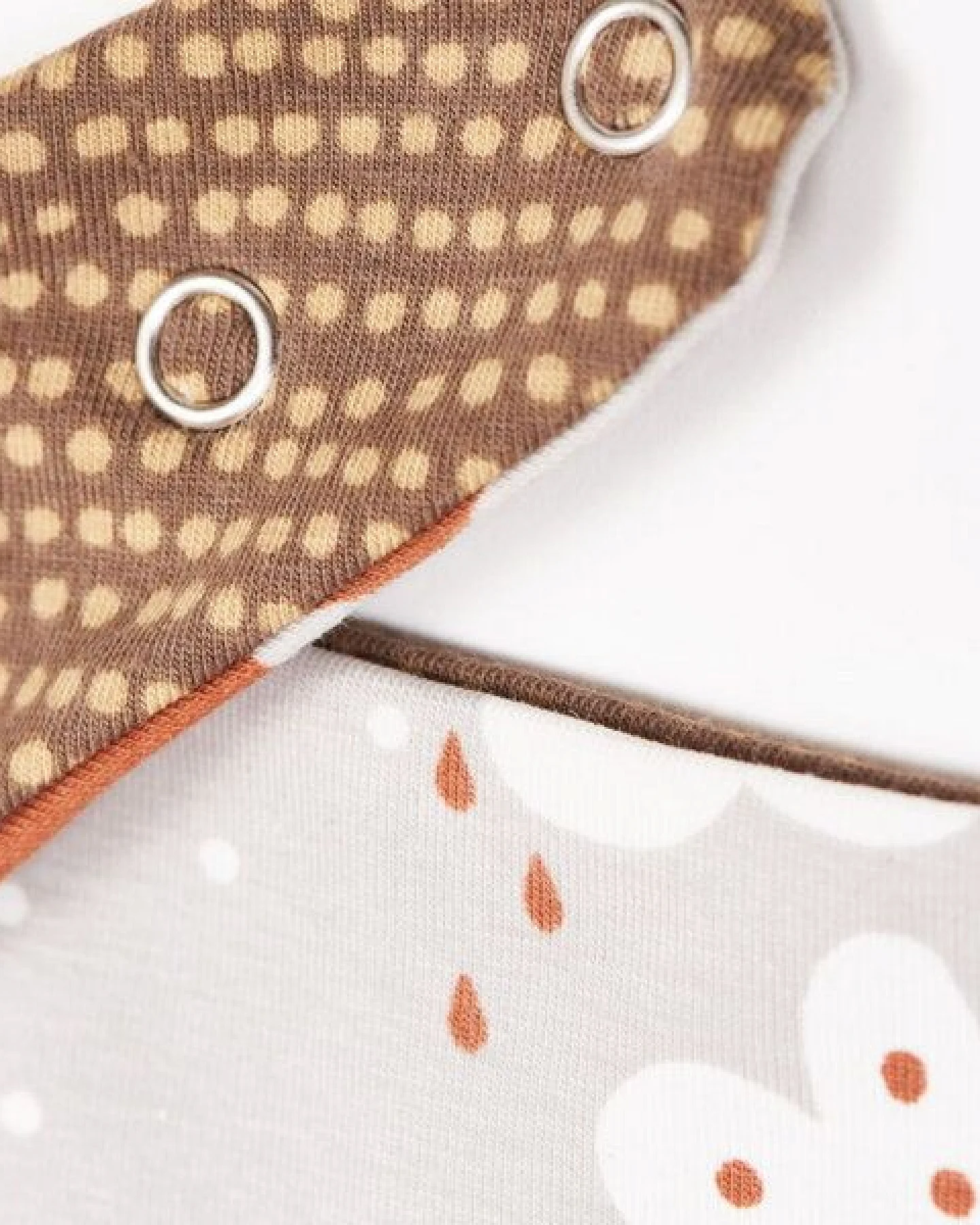 Cheeky Apple Lätzchen aus Bio-Baumwolle "Yo-yo – Ansicht 3