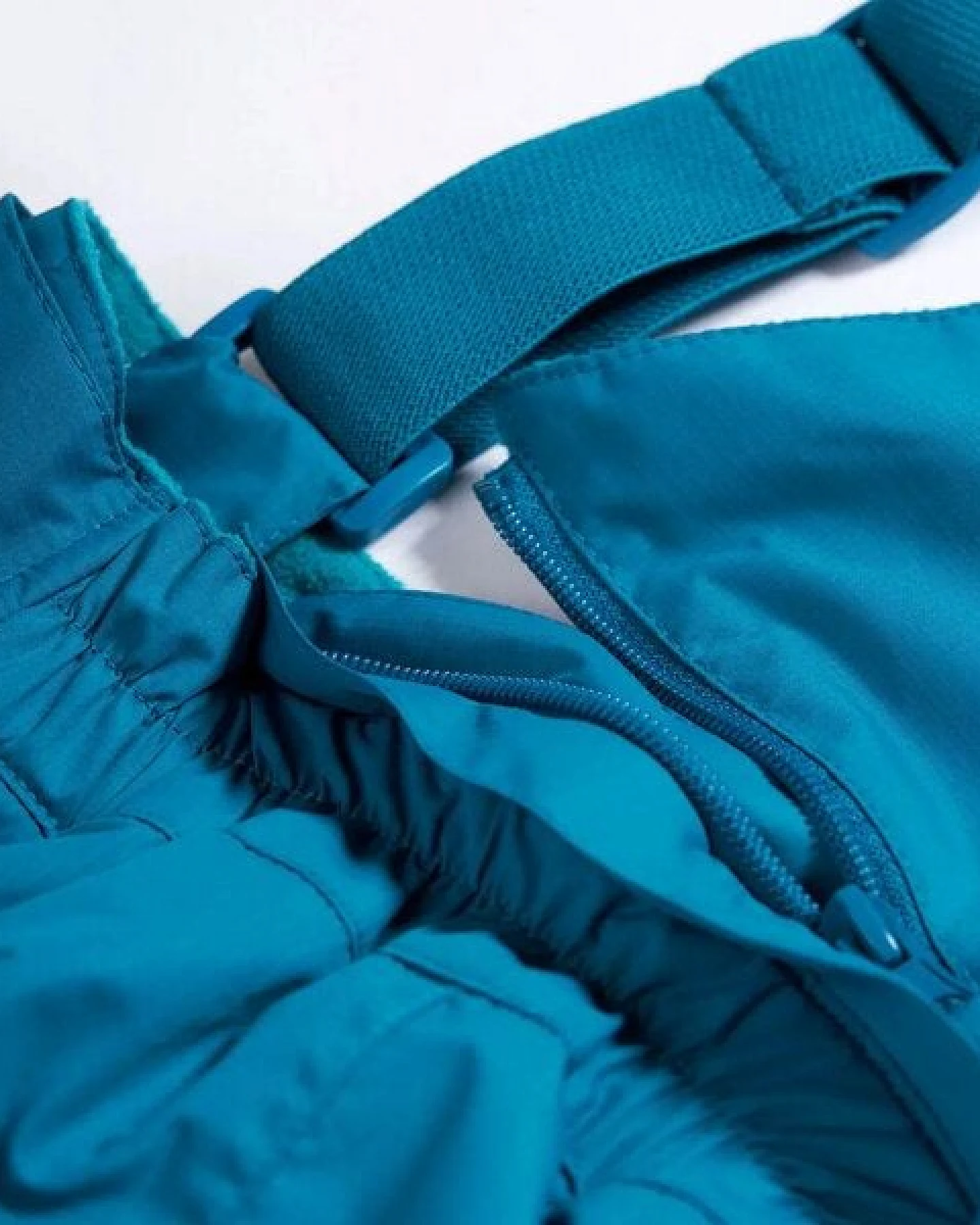 Frugi Warme Kinder Schnee- & Skihose, aus Post-Consumer-Polyester – Ansicht 4
