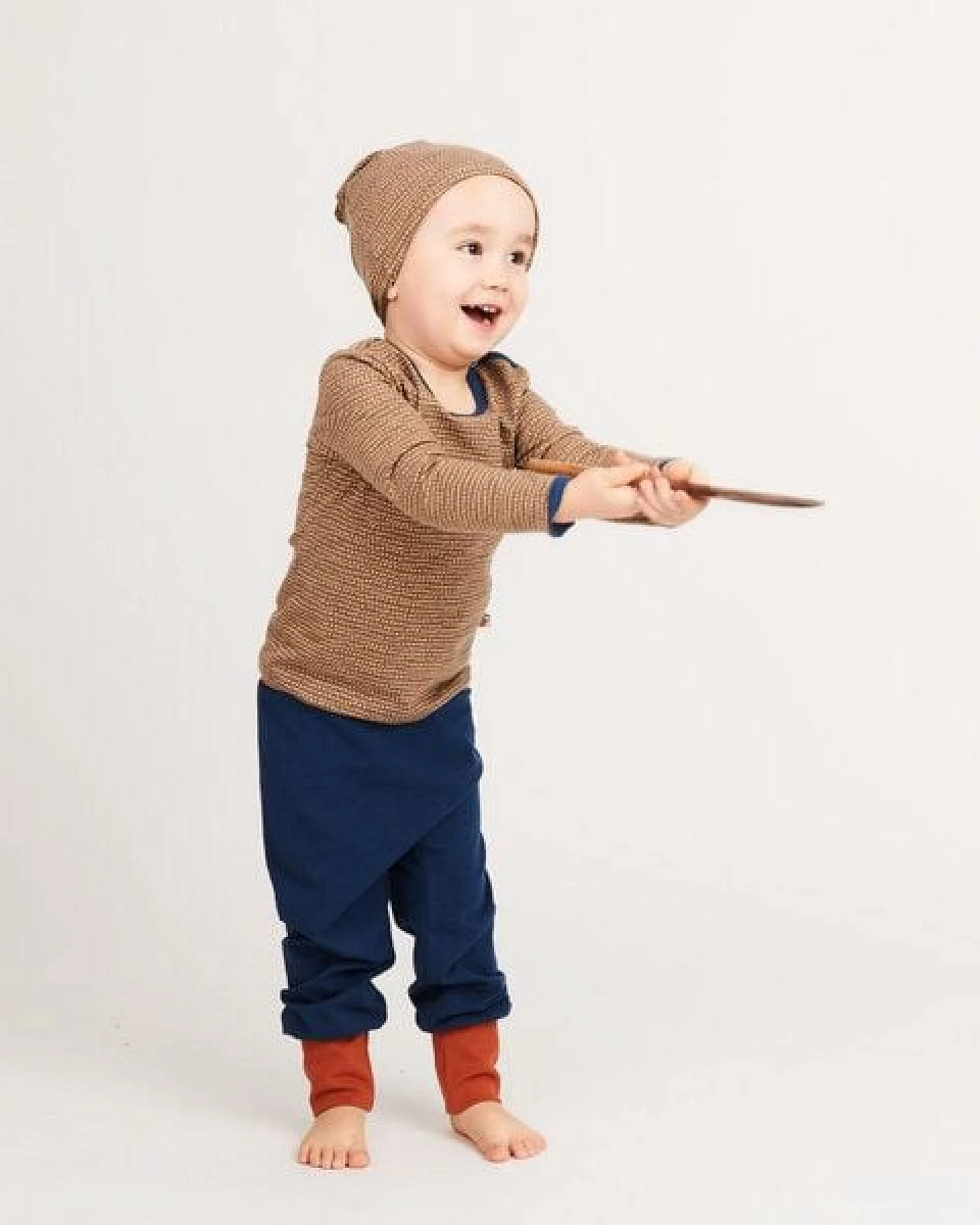 Cheeky Apple Langarm Baby-Shirt aus Bio-Baumwolle "Dotted Lines" – Ansicht 4
