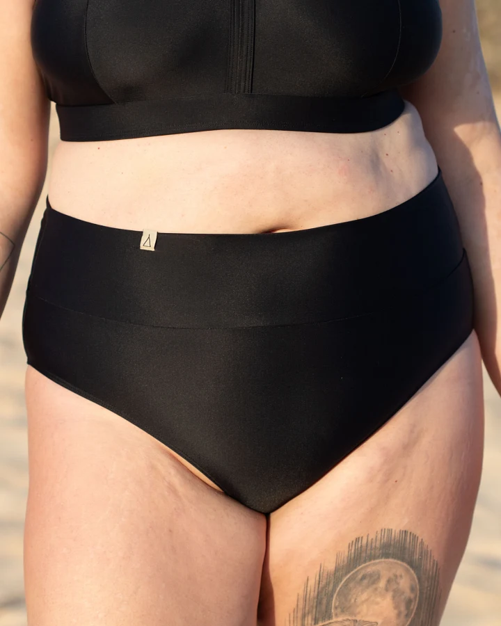 Inaska Damen vegan Bikini-Hose Soft High Waist Feel Schwarz