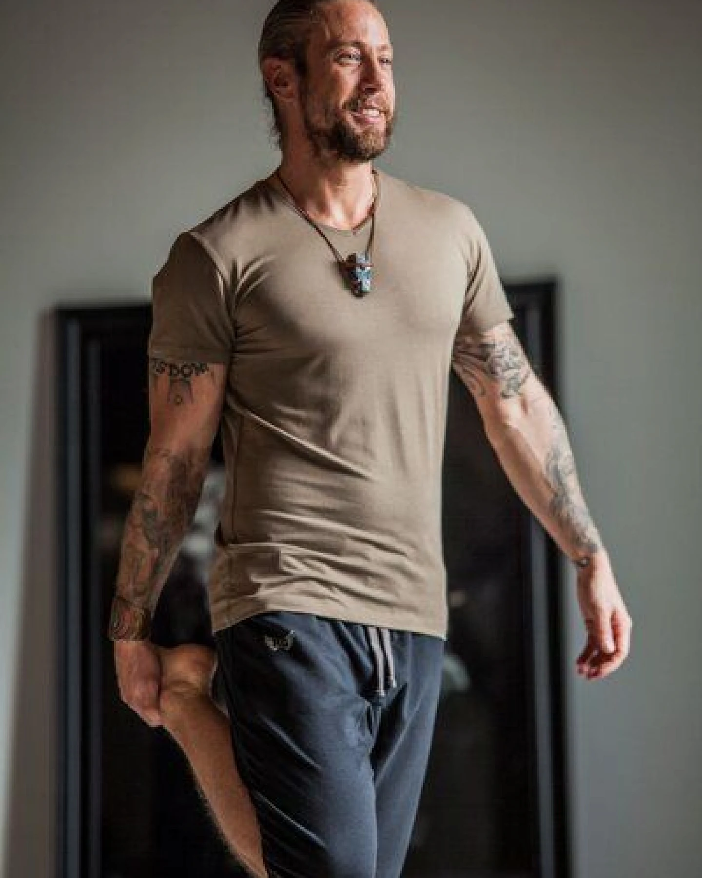 Renegade Guru Herren Yoga Shirt Moksha – Ansicht 4