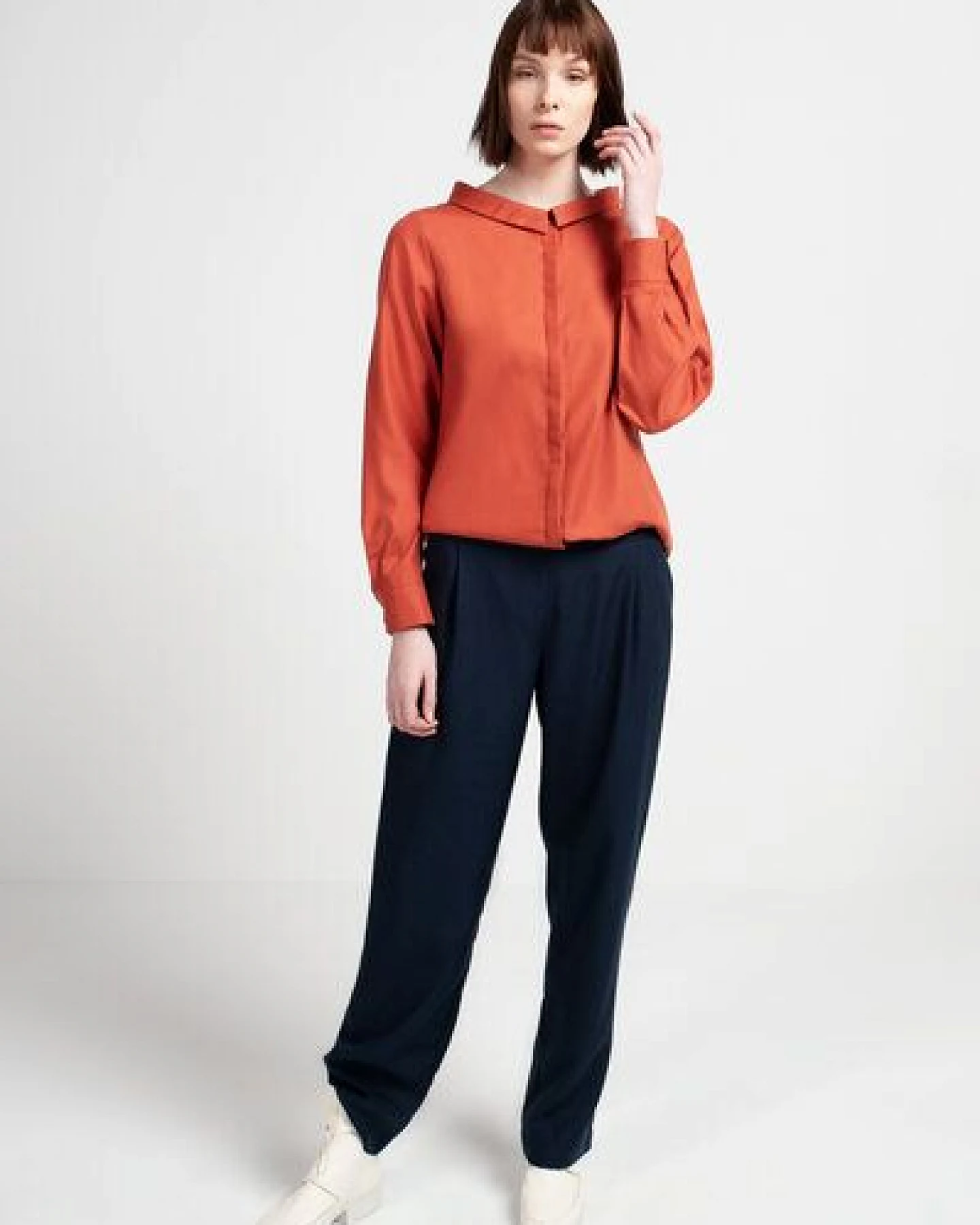 SHIPSHEIP MAE - Damen Bluse aus TENCEL Lyocell – Ansicht 4