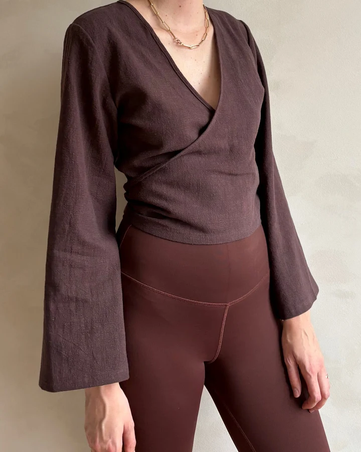 The View Yoga Damen vegan Top Lijn Brown