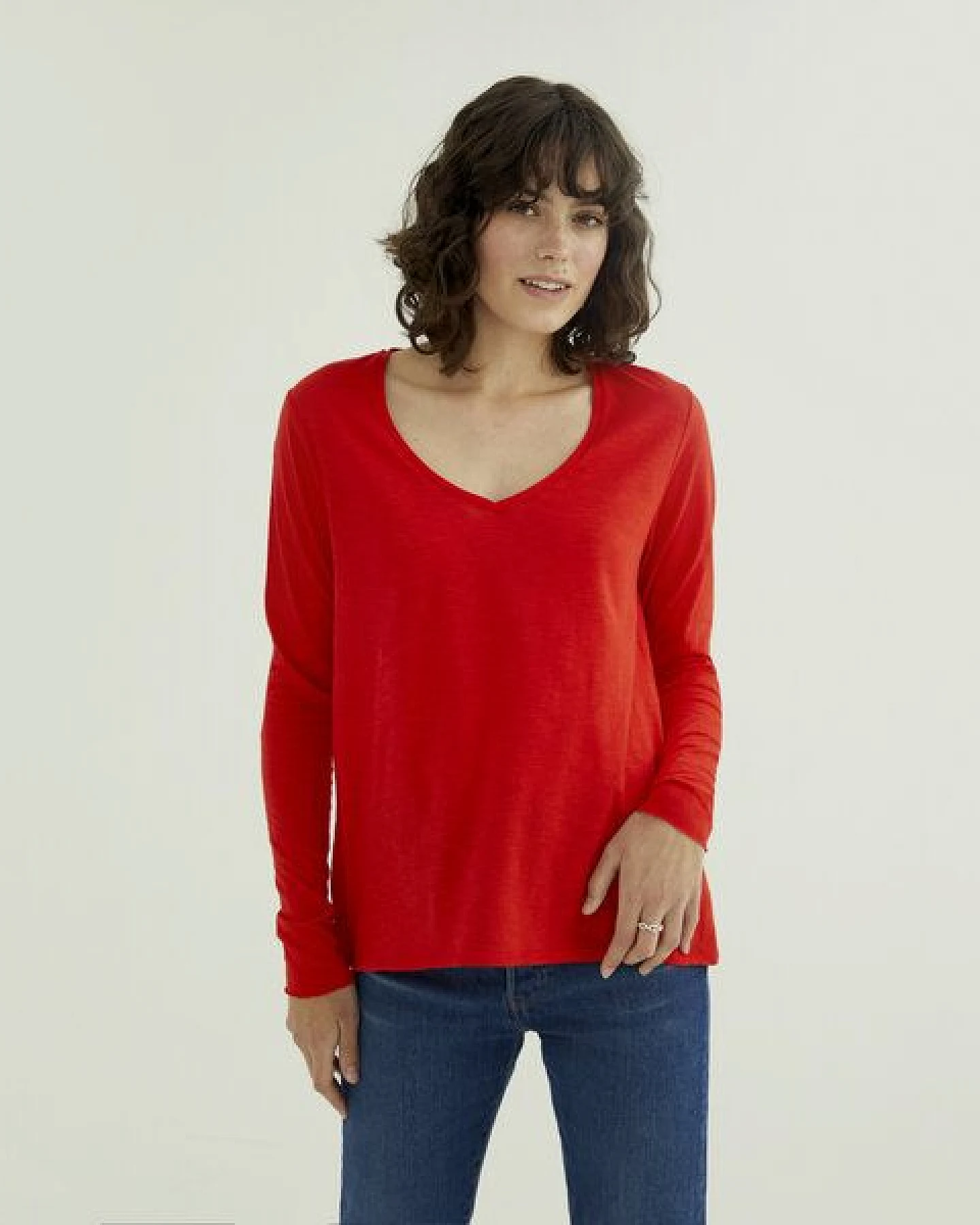 d'Els Esterella Damen V-Neck Langarm T-Shirt aus Flame Bio Baumwolle – Ansicht 4