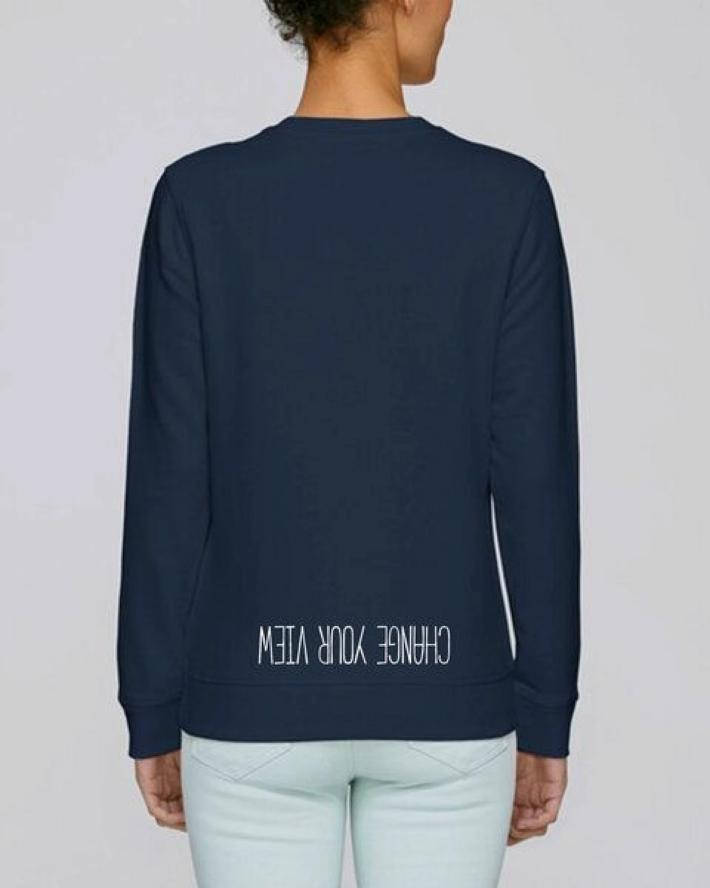 Human Family Bio Unisex Rundhals-Sweatshirt - "Change your view" – Ansicht 2