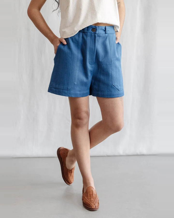 Jyoti Fair Works Damen vegan Shorts Denim Kusuma Blau