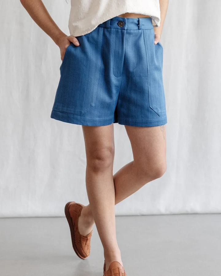 Jyoti Fair Works Damen vegan Shorts Denim Kusuma Blau