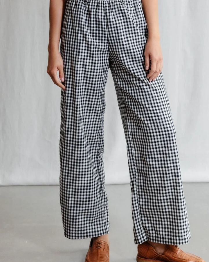 Jyoti Fair Works Damen vegan Hose Jayan Kariert Schwarz & Weiß