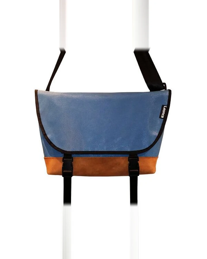 Leonca Messenger Bag aus Turnmatte & Lederboden oder Lederdeckel