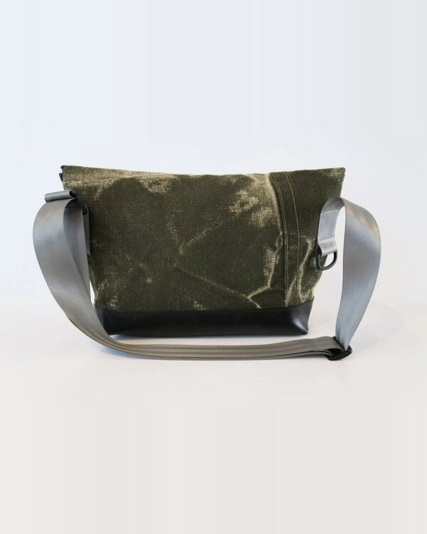 Leonca Messenger Bag Zeltleinen Oliv dunkel – Ansicht 3