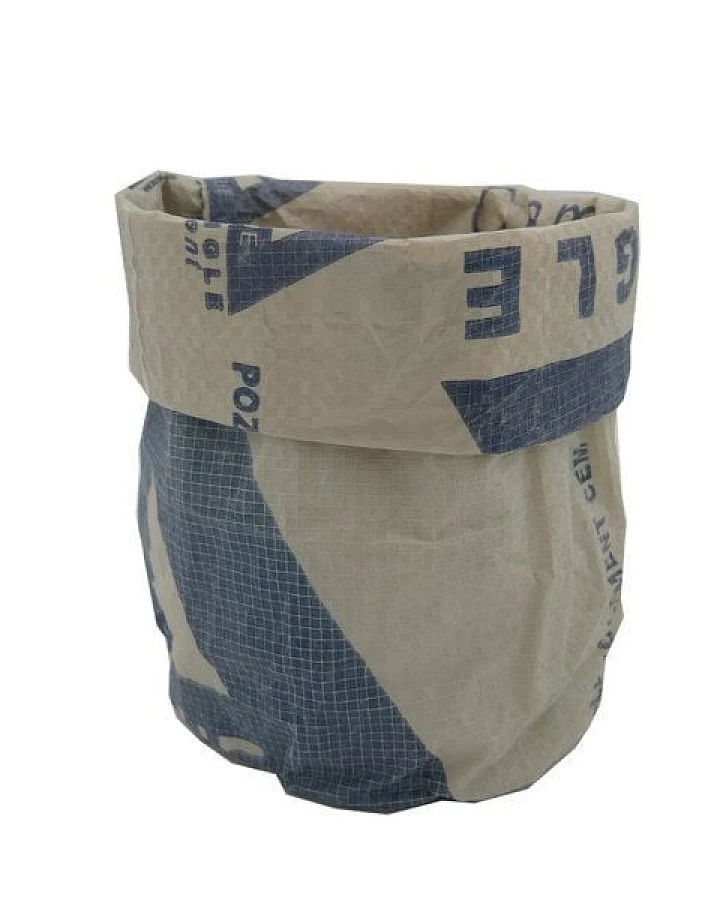 Blau Triangle Cement