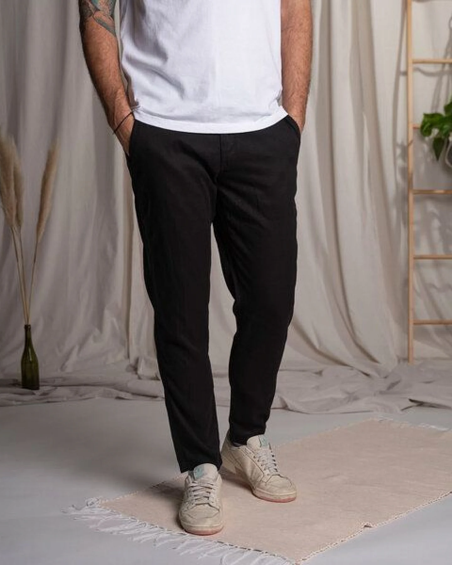 Vresh Clothing Vabian - Chino Hose aus TENCEL (TM) Lyocell – Ansicht 3