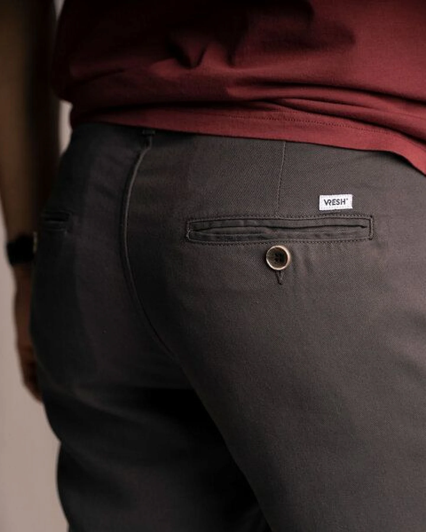 Vresh Clothing Vabian - Chino Hose aus TENCEL (TM) Lyocell – Ansicht 3
