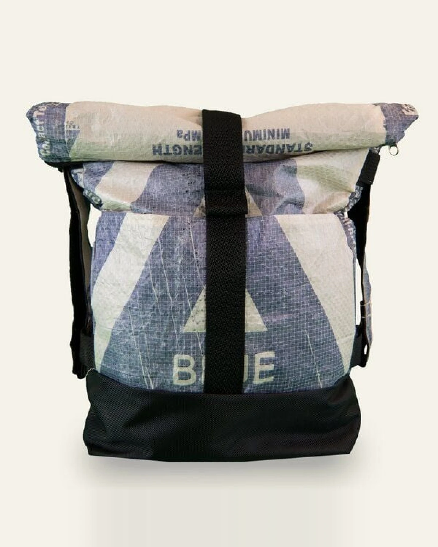 Nyuzi Blackwhite Upcycling 2 in1 Tasche S - Umhängetasche – Ansicht 3