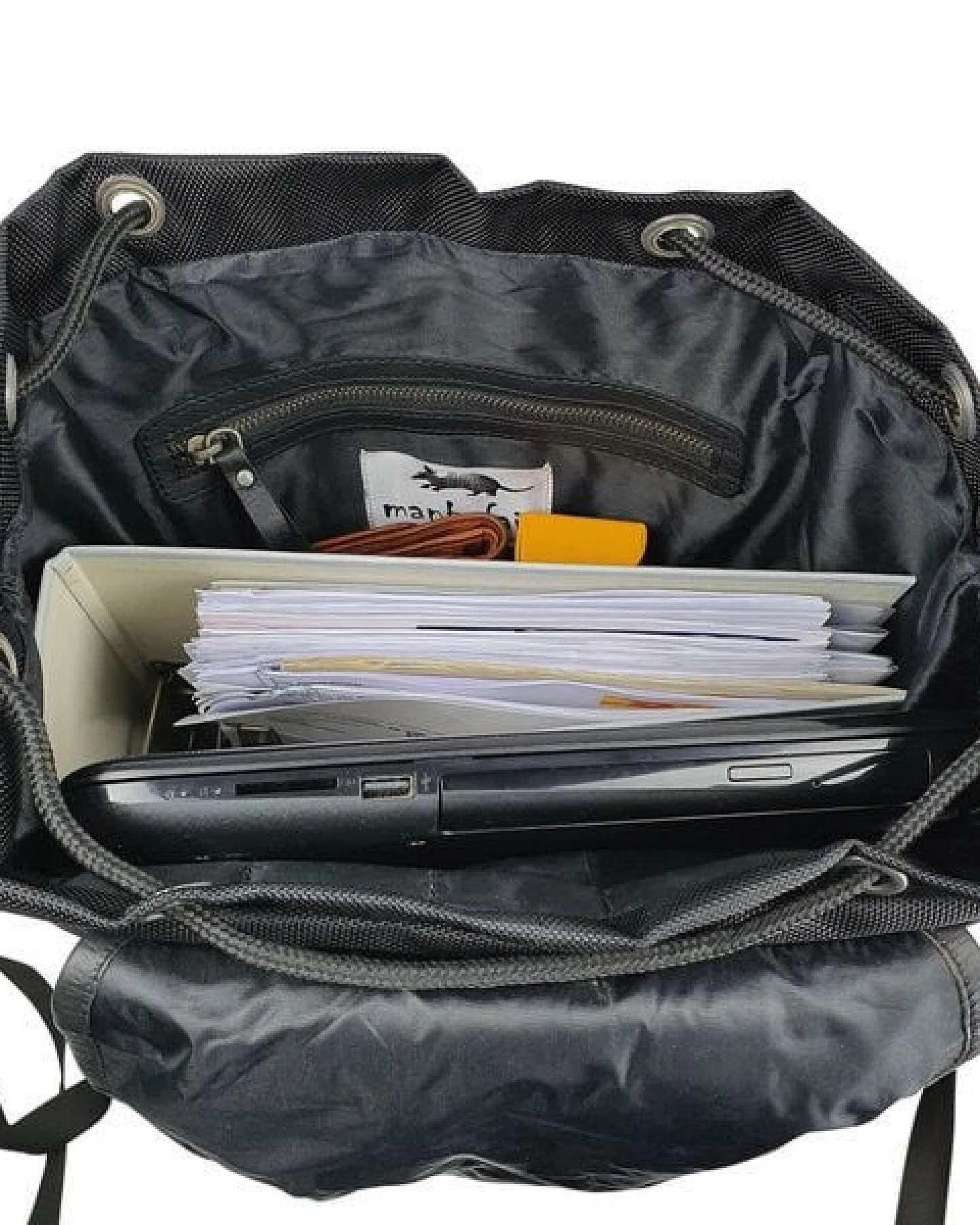 manbefair Lässiger Rucksack Vienna aus recyceltem Nylon Gewebe und Rinds-Leder – Ansicht 3