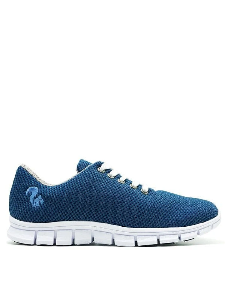 Ultraleichter, veganer Sneaker "thies ® Cornrunner" aus Mais und recycelten Flaschen