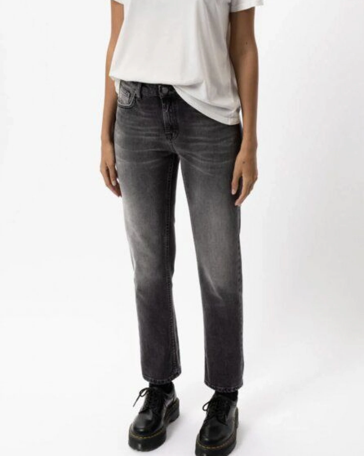 Nudie Jeans Damen Jeans - Straight Sally - aus einem Baumwolle/Elasthan Mix – Ansicht 2